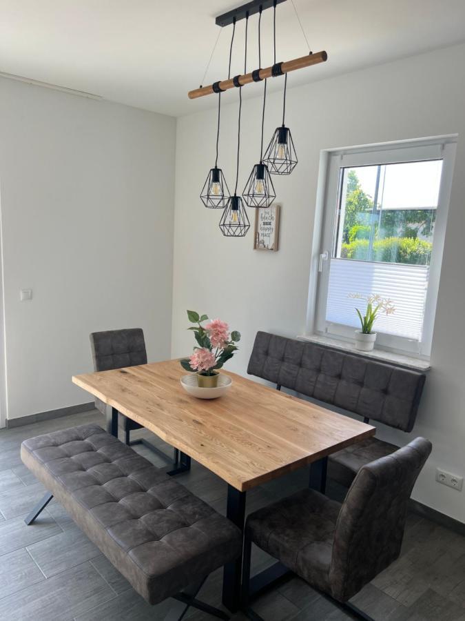 Doppelhaushaelfte Mit Terrasse Holiday home