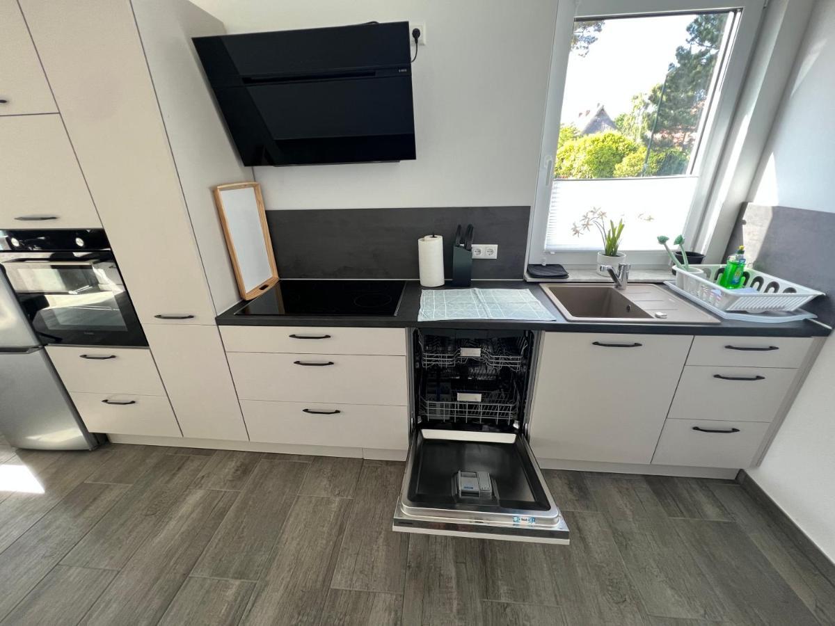 Doppelhaushaelfte Mit Terrasse Holiday home *