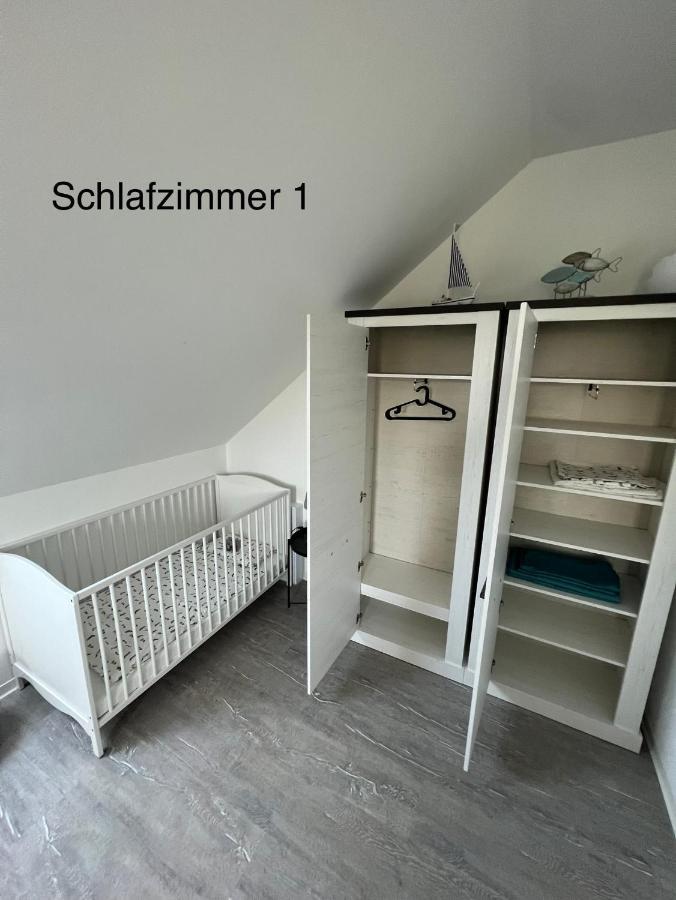 Holiday home Doppelhaushaelfte Mit Terrasse Rostock